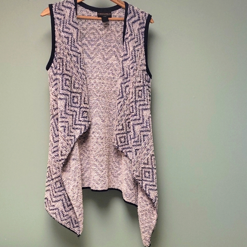 Sleeveless cardigan